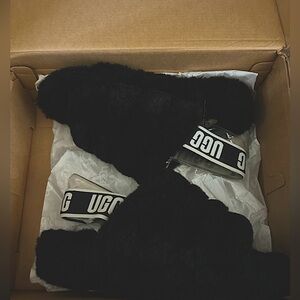 Women’s fluff yeah slides